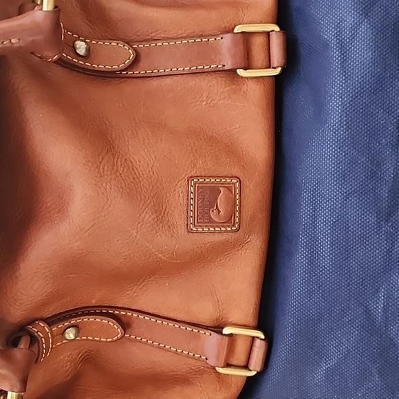 Dooney and Burke Saddlebag and Wallet Floritine. - Picture 6 of 12